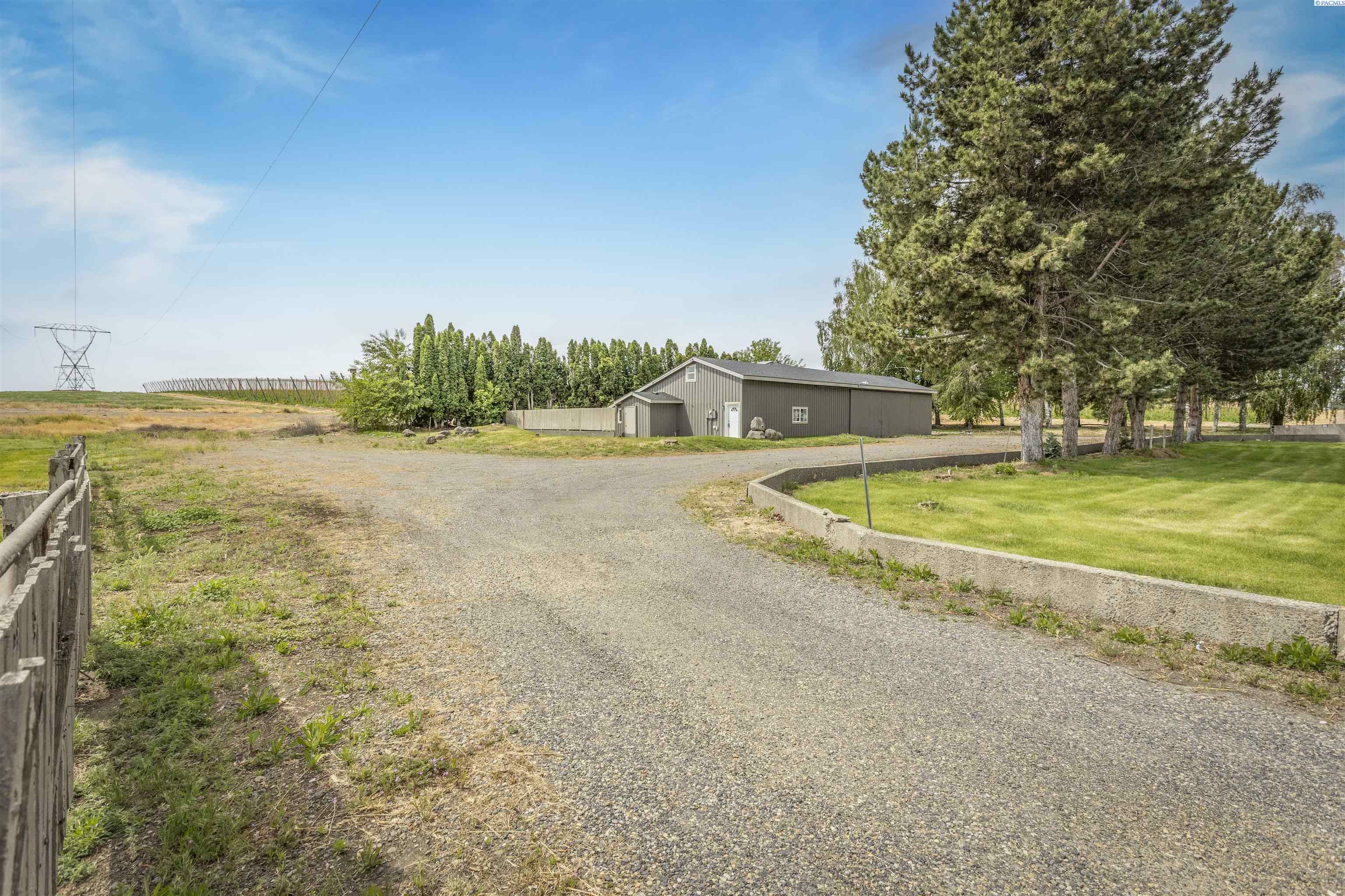 Property Photo:  2750 Forsell Road  WA 98930 