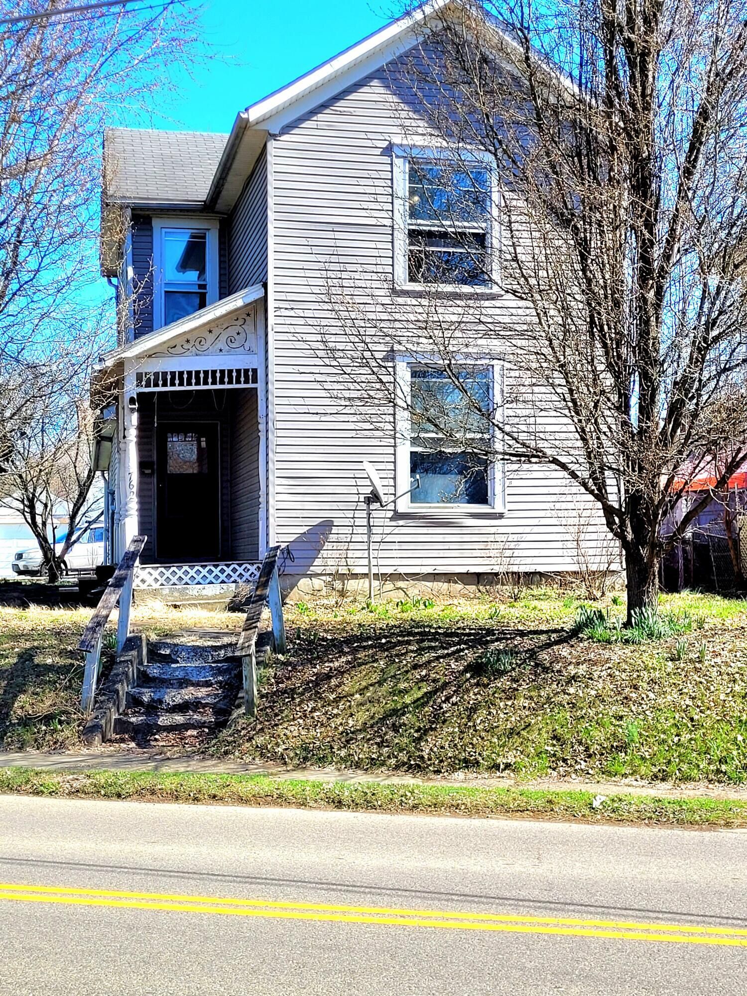 Property Photo:  762 Dryden Road  OH 43701 