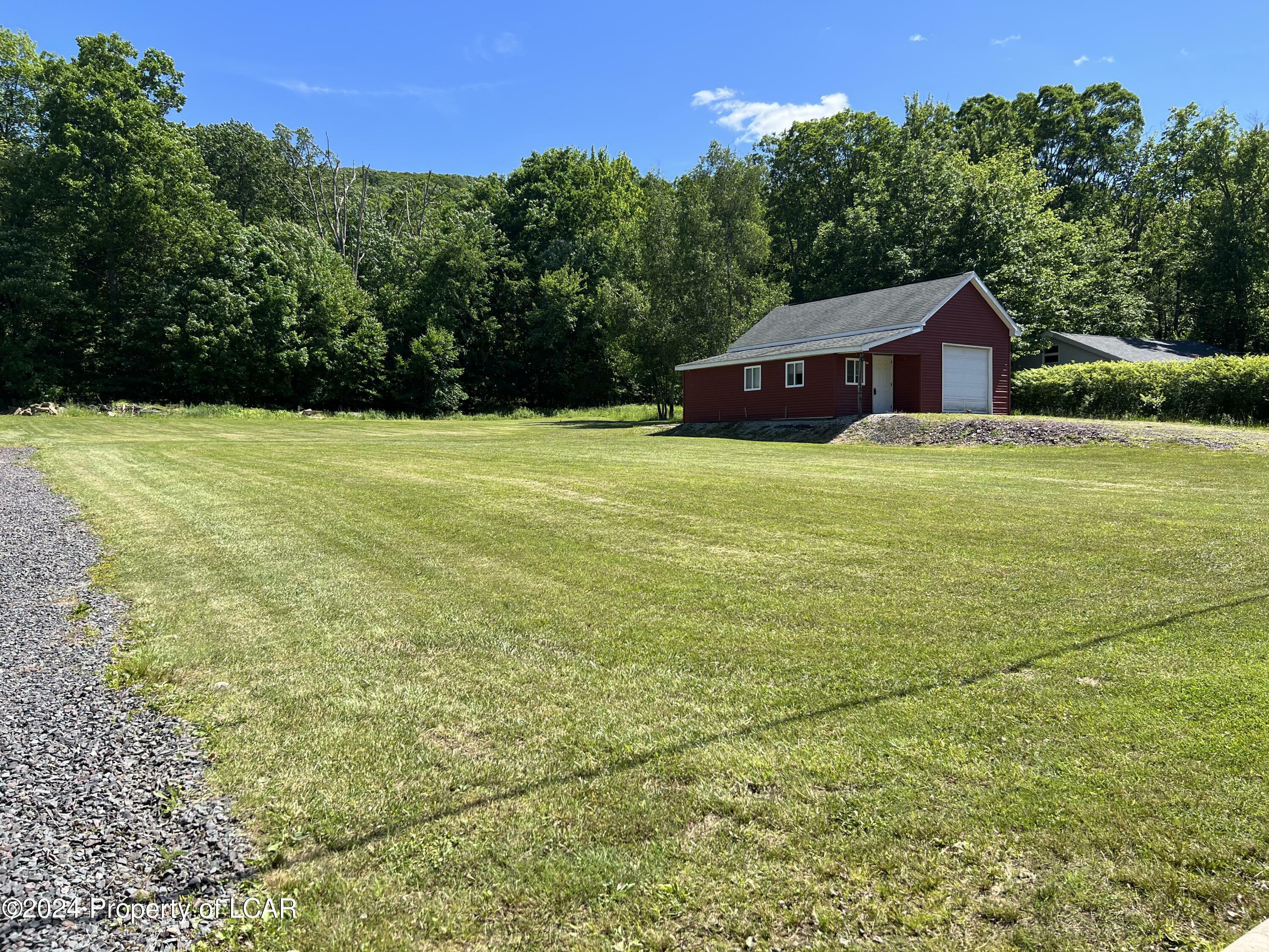 Property Photo:  688 Mountain Boulevard  PA 18707 