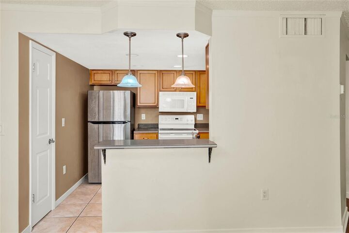 Property Photo:  2025 Sylvester Road N206  FL 33803 