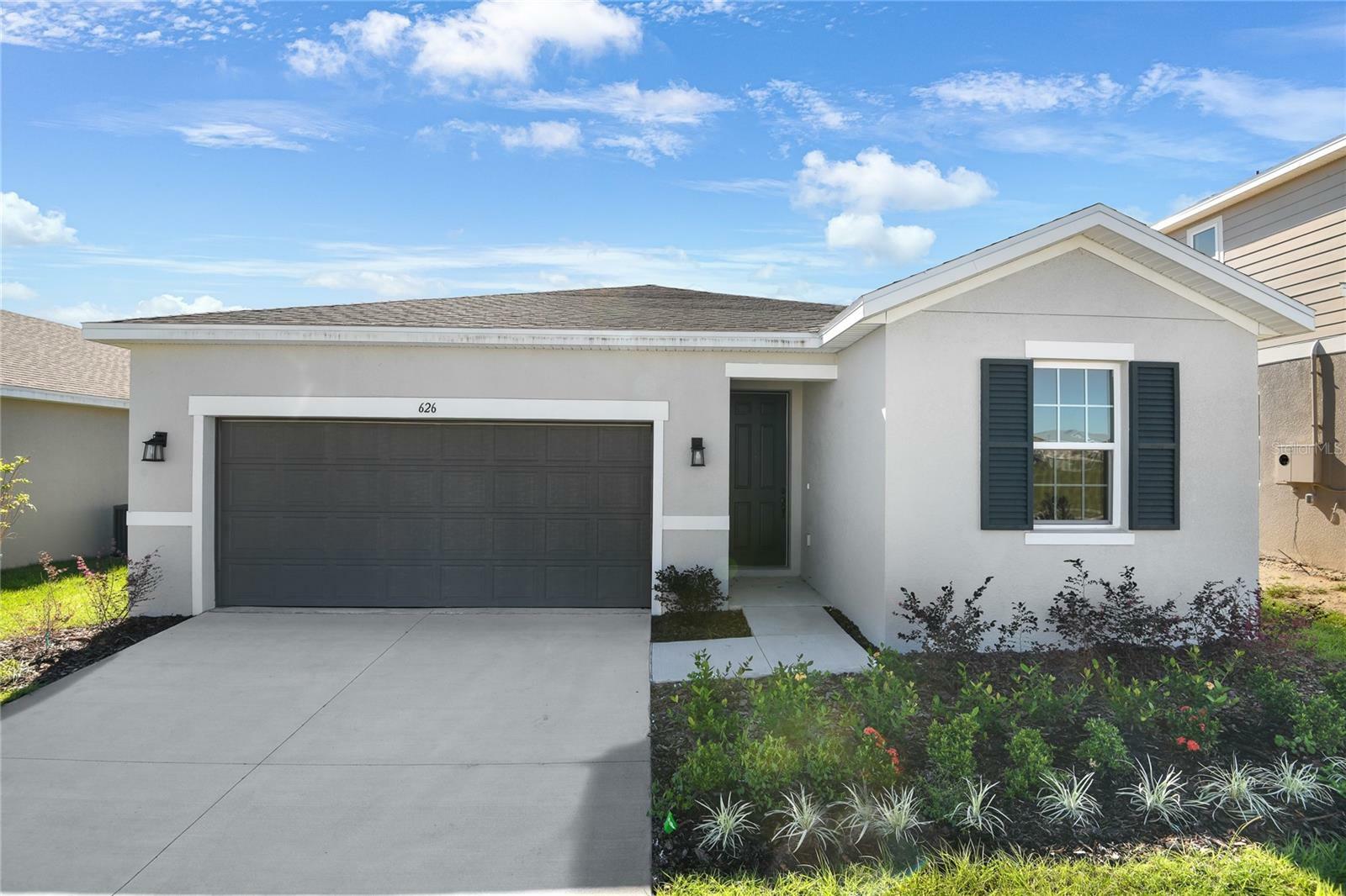 Property Photo: 626 Heritage Square Drive FL 33844