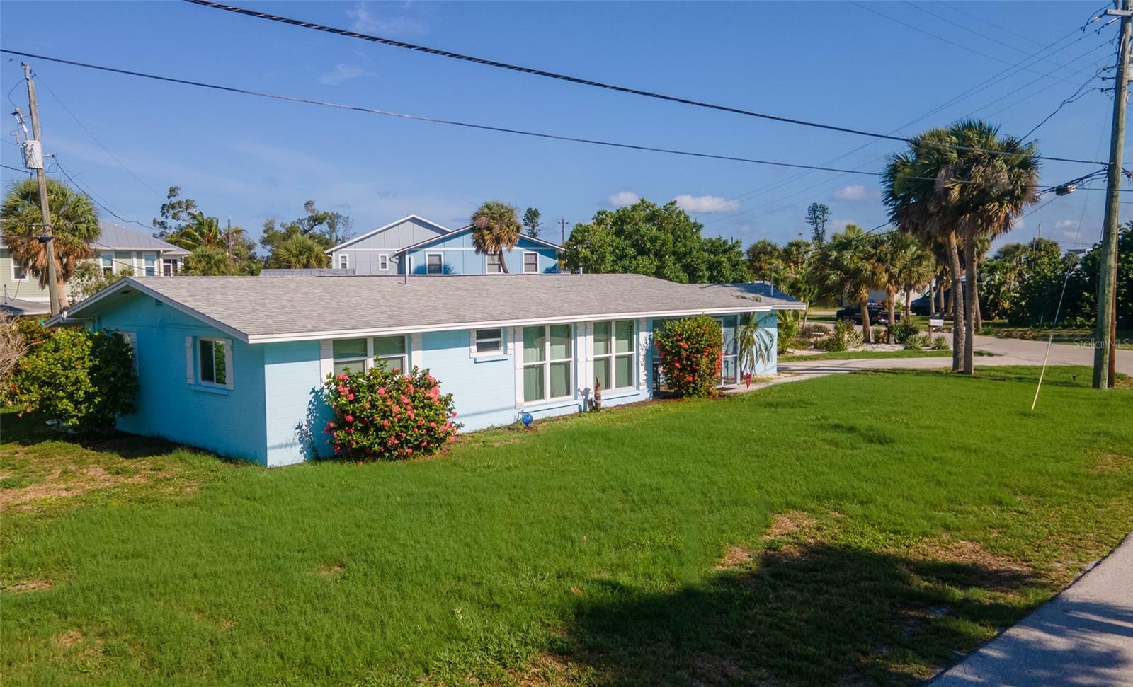 Property Photo:  1280 Holiday Drive  FL 34223 