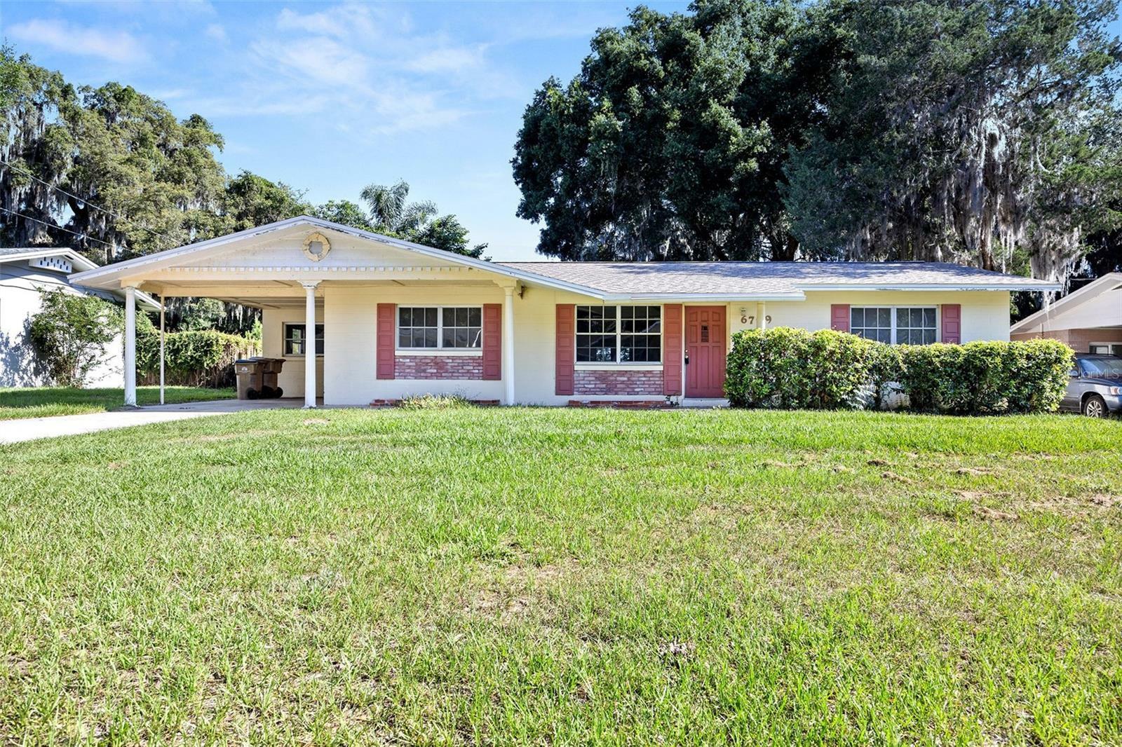 Property Photo:  6709 Fern Circle  FL 34748 