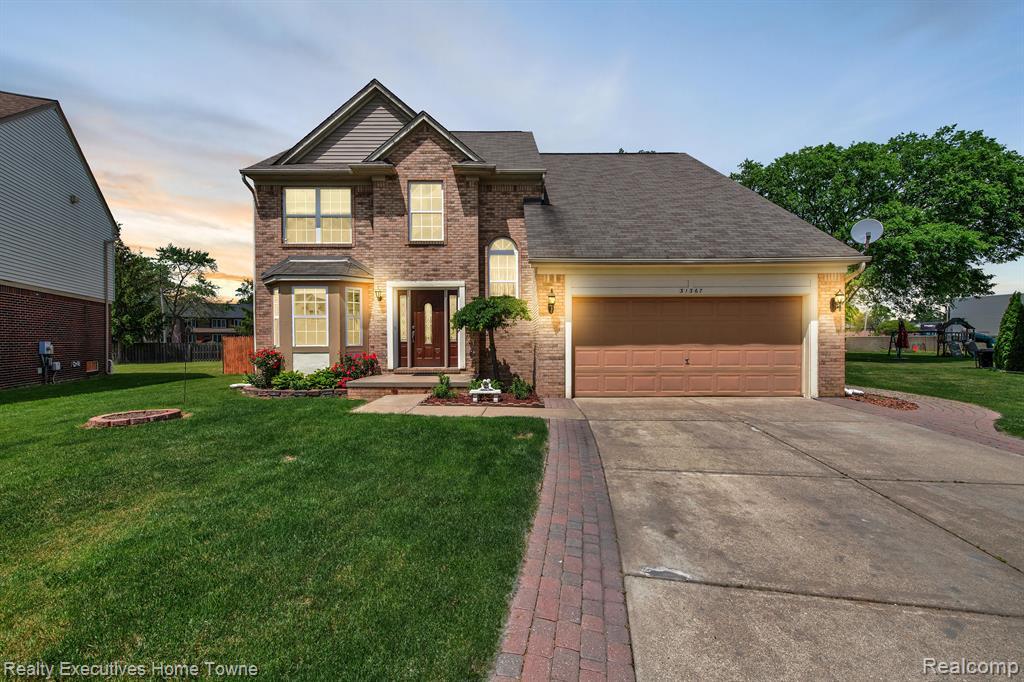 Property Photo: 31367 Maple Ridge Lane MI 48071 1942