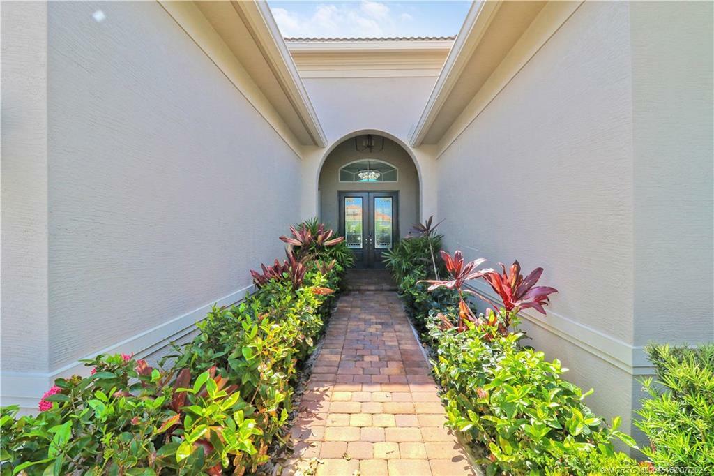 Property Photo:  9147 SW Pepoli Way  FL 34987 