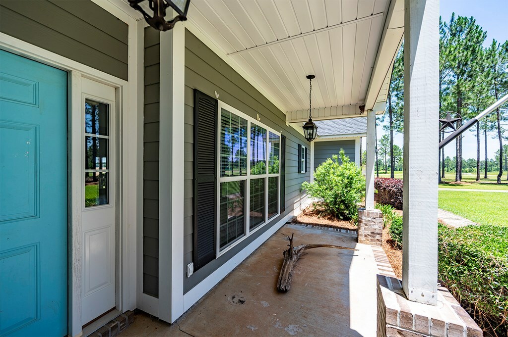 Property Photo:  124 Montrose Drive  GA 31763 