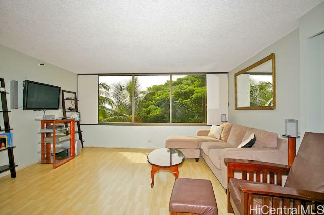 Property Photo:  555 Hahaione Street 5F  HI 96825 