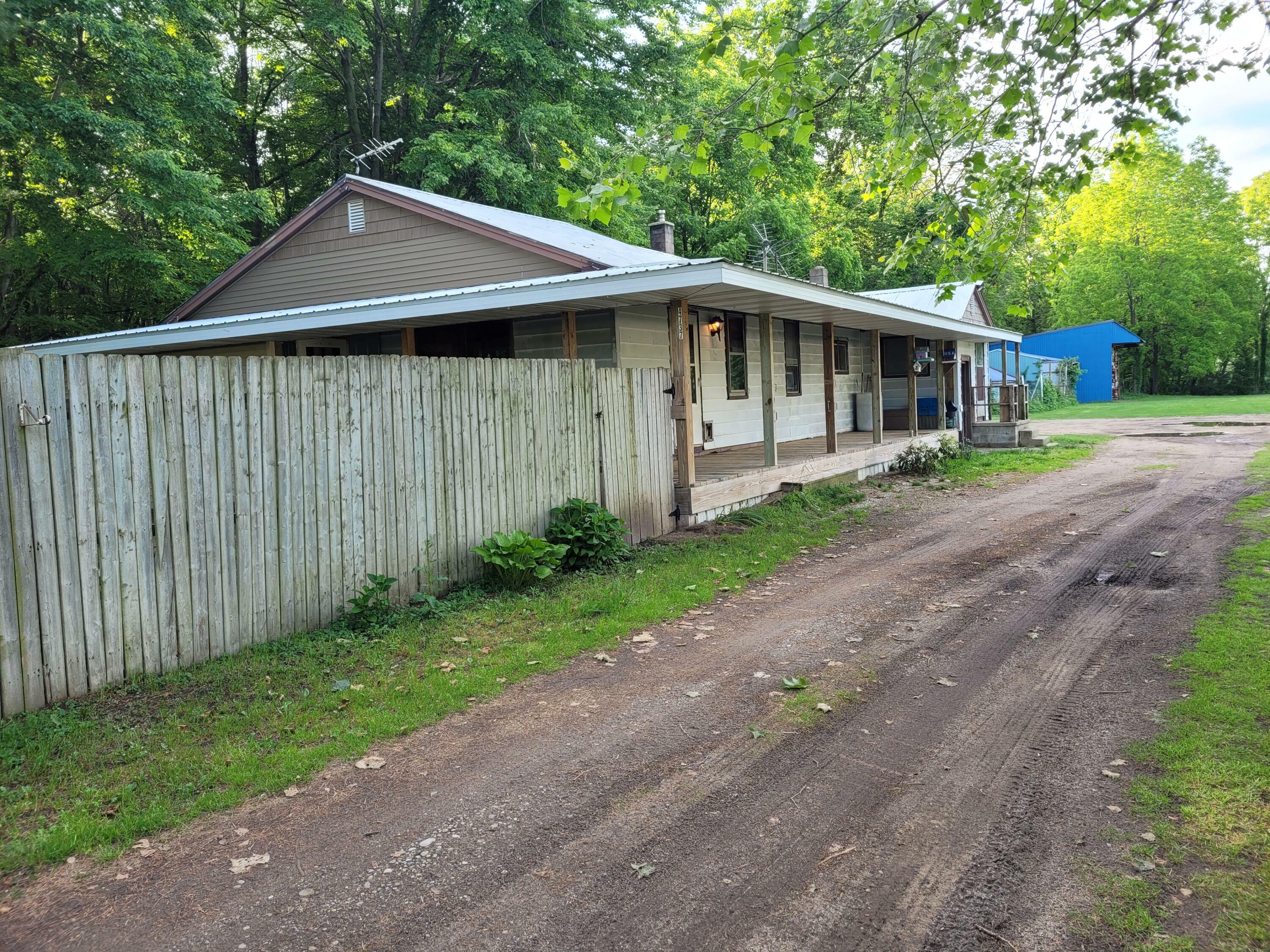 Property Photo:  4737 110th Avenue  MI 49450 