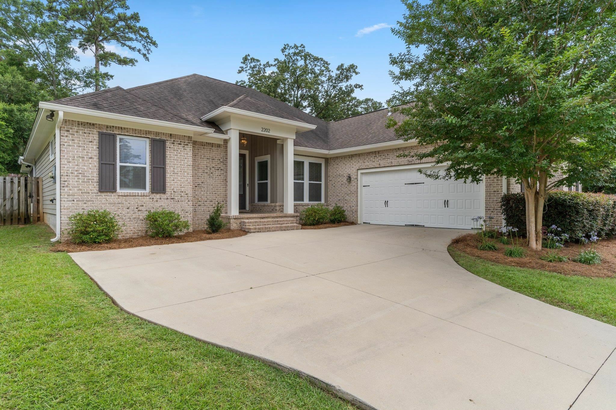 Property Photo:  2202 Blakely Court  FL 32308 