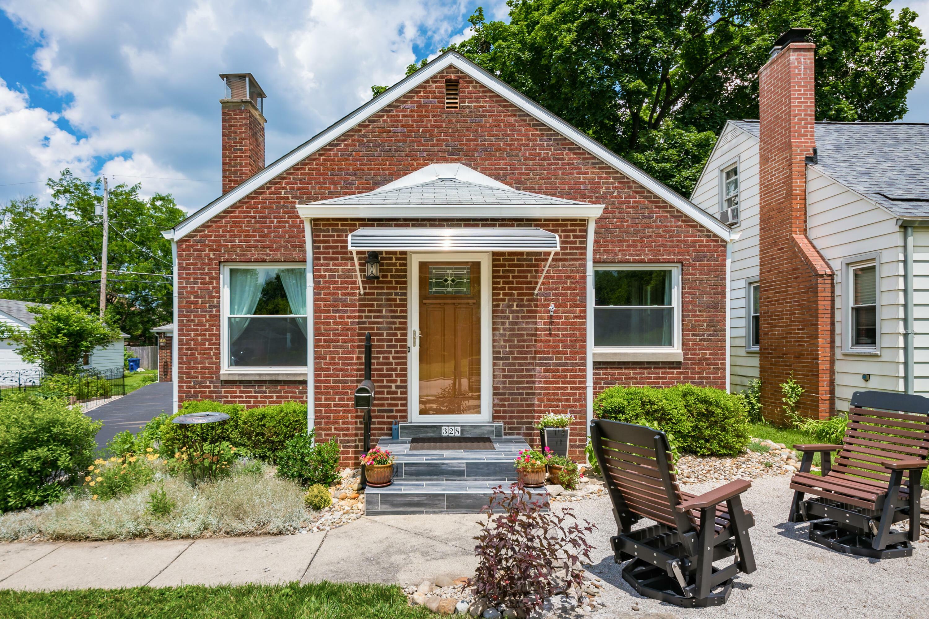 Property Photo:  328 E Beechwold Boulevard  OH 43214 