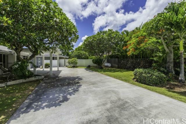 Property Photo:  690 Old Mokapu Road  HI 96734 