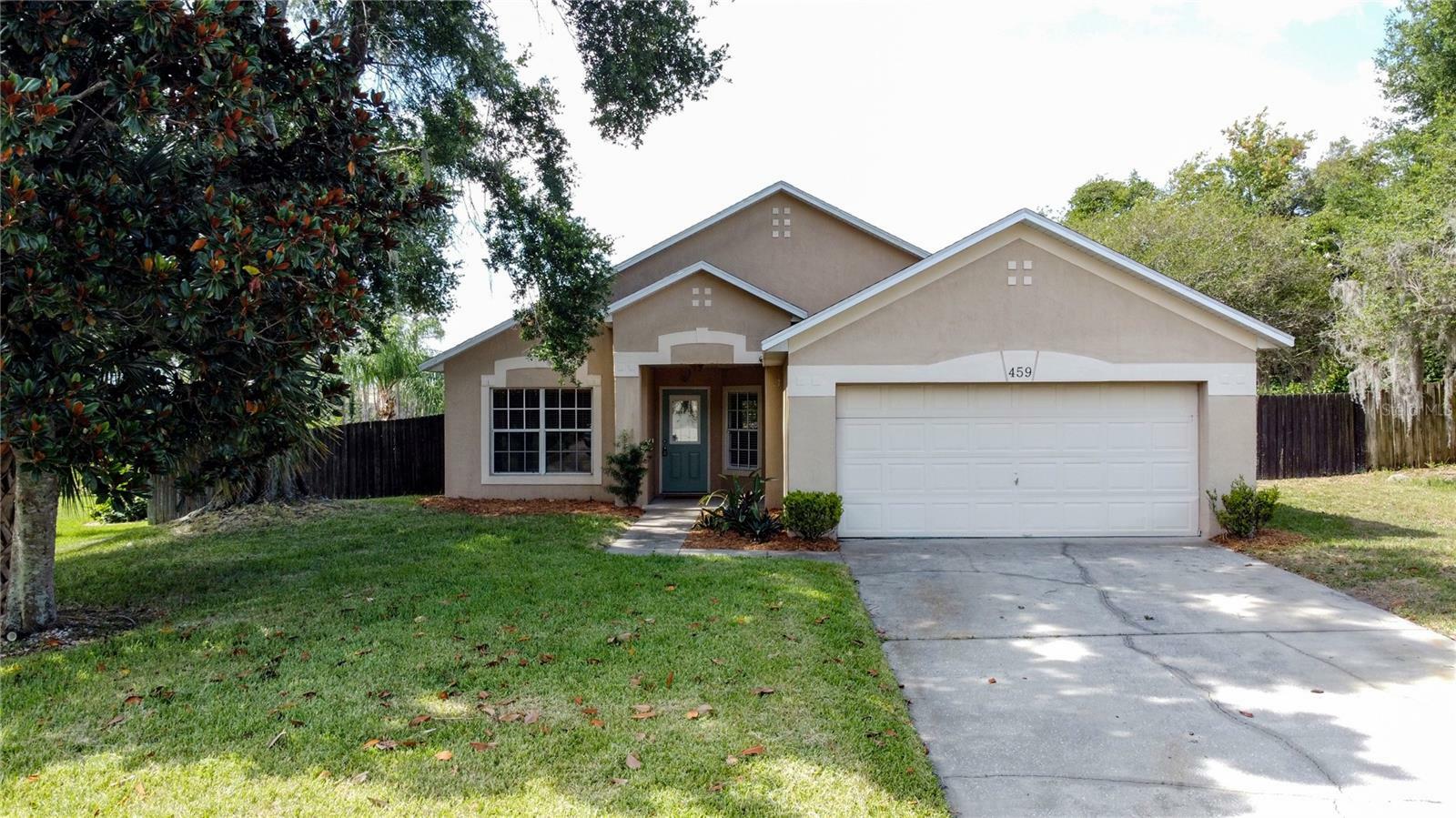 Property Photo:  459 Bent Oak Loop  FL 33837 