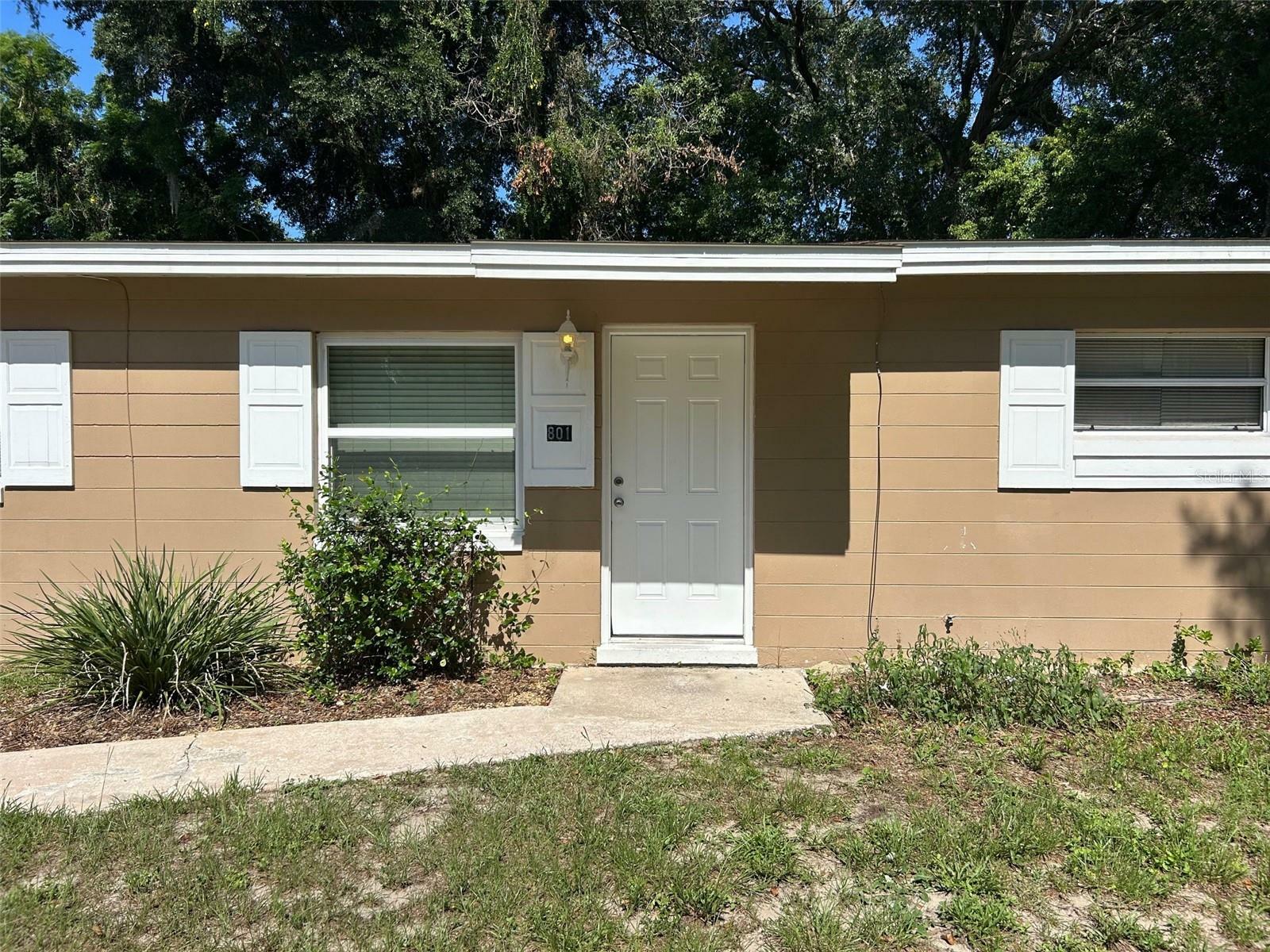 Property Photo:  801 Plumosa Avenue  FL 34731 