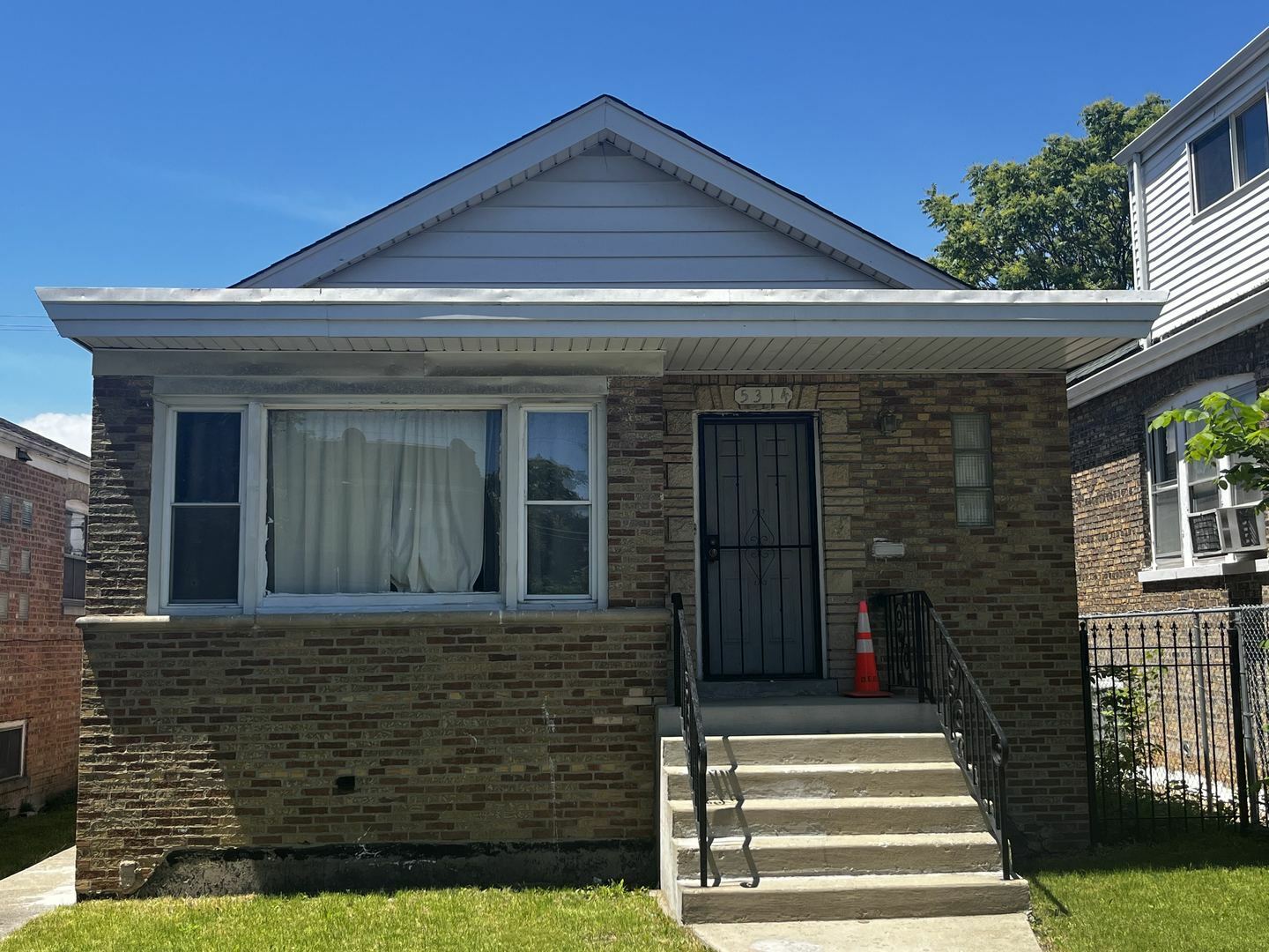 Property Photo: 5314 S Damen Avenue IL 60609