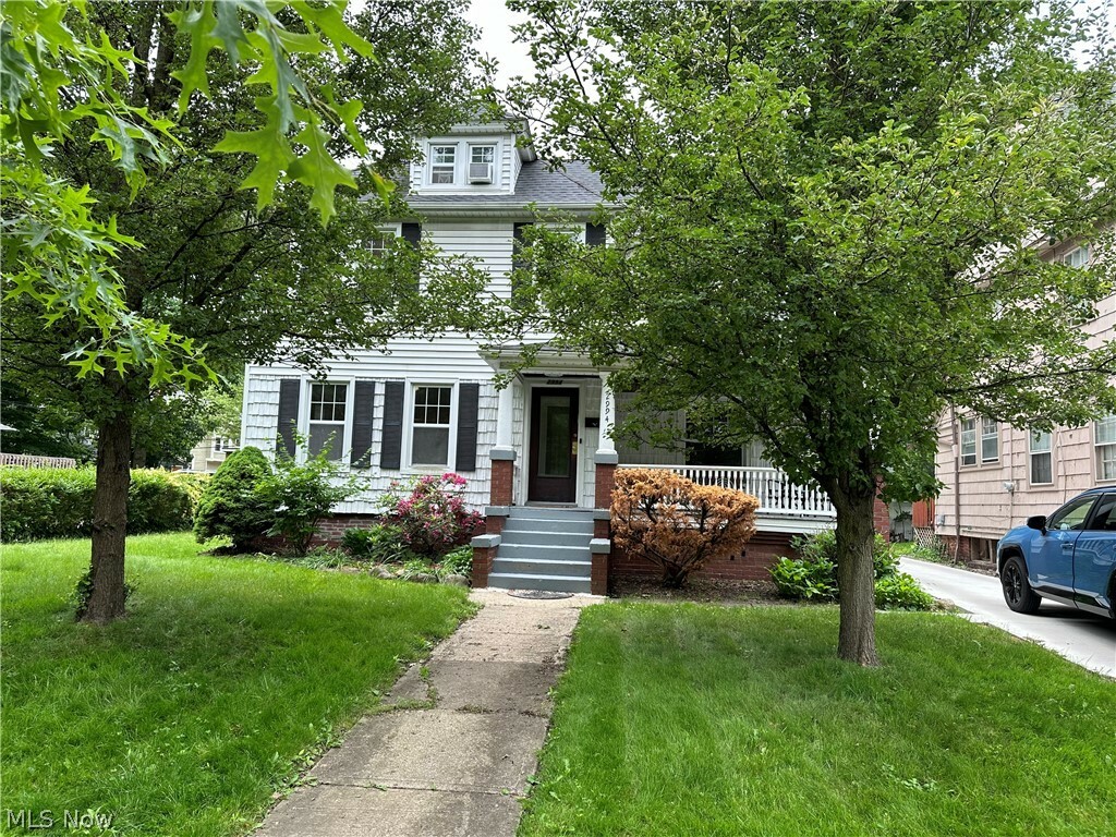 Property Photo:  2994 Euclid Heights Boulevard  OH 44118 