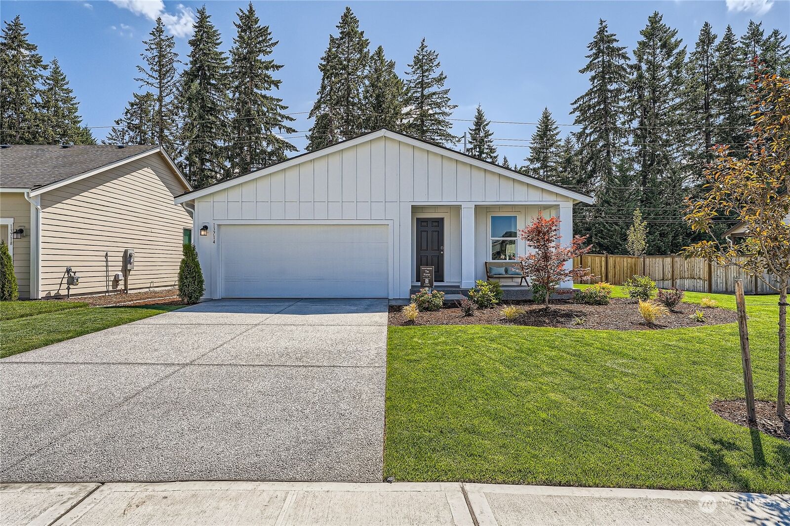 Property Photo:  19904 138th Avenue Ct E 295  WA 98338 