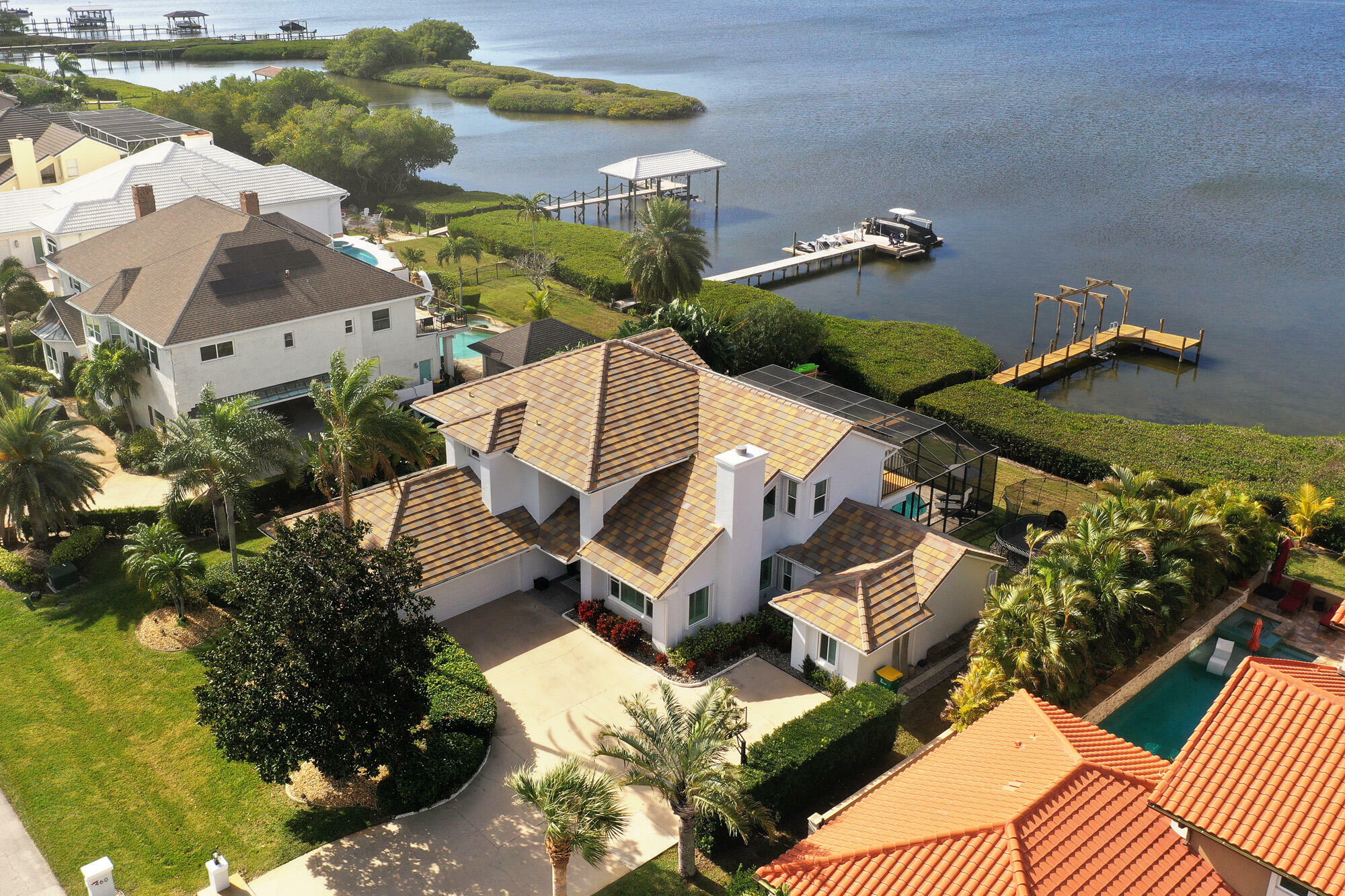 Property Photo:  460 Lanternback Island Drive  FL 32937 