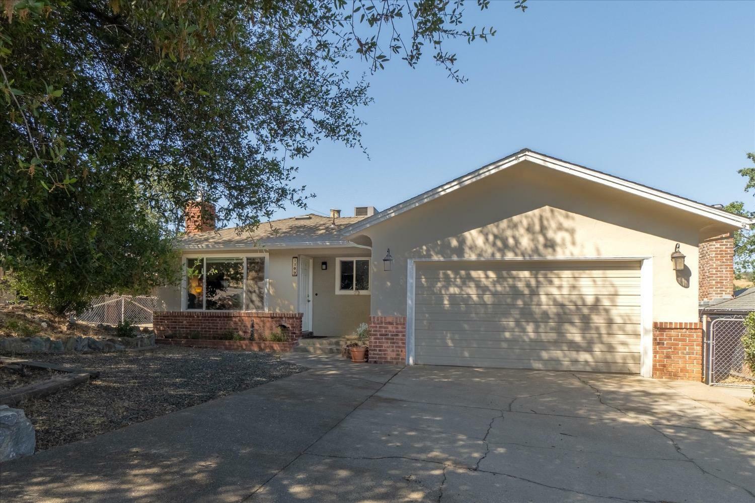 Property Photo:  1409 Fairview Drive  CA 95222 