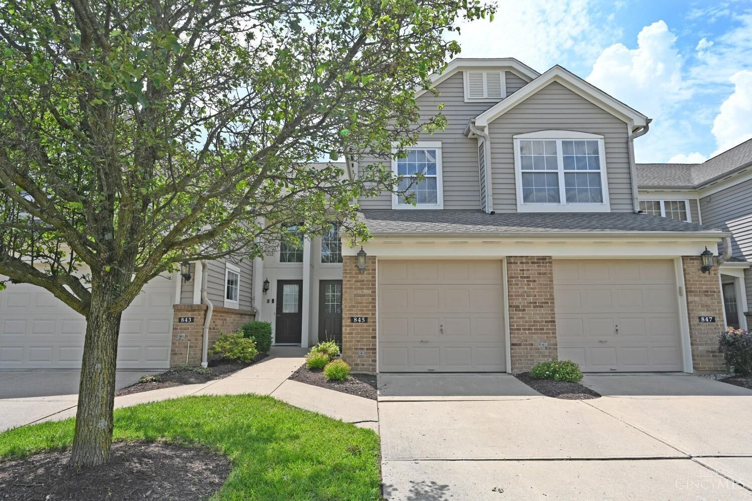 Property Photo:  845 S Meadow Circle  OH 45231 