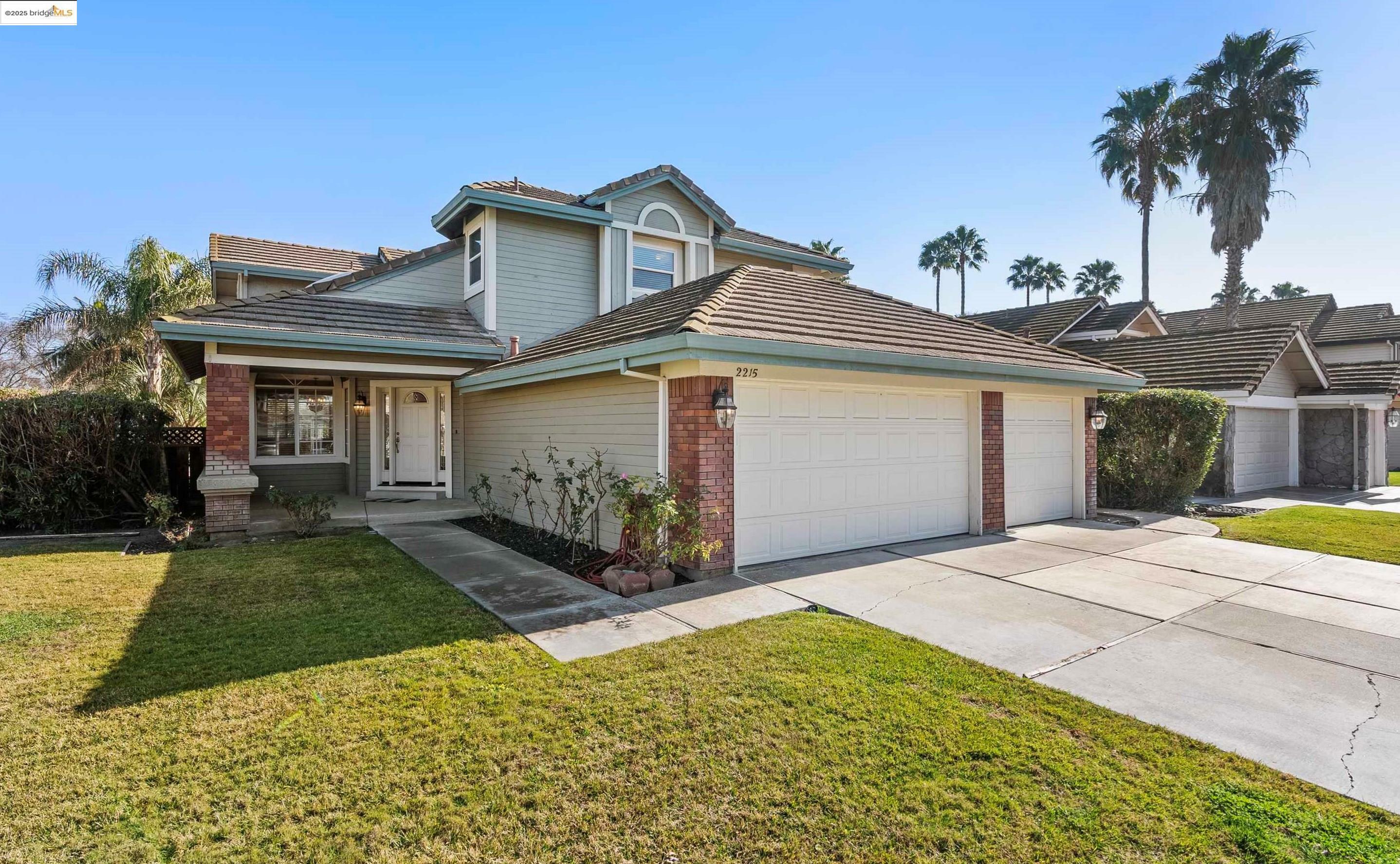 Property Photo:  2215 Colonial Ct  CA 94505 