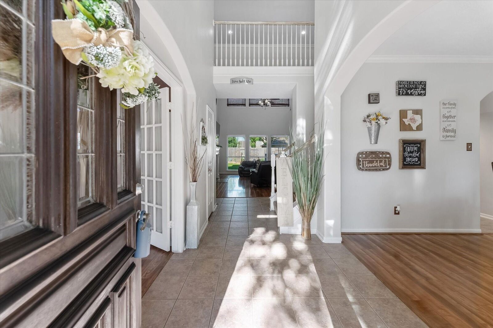 Property Photo: 7922 Fall Hollow Drive TX 77041