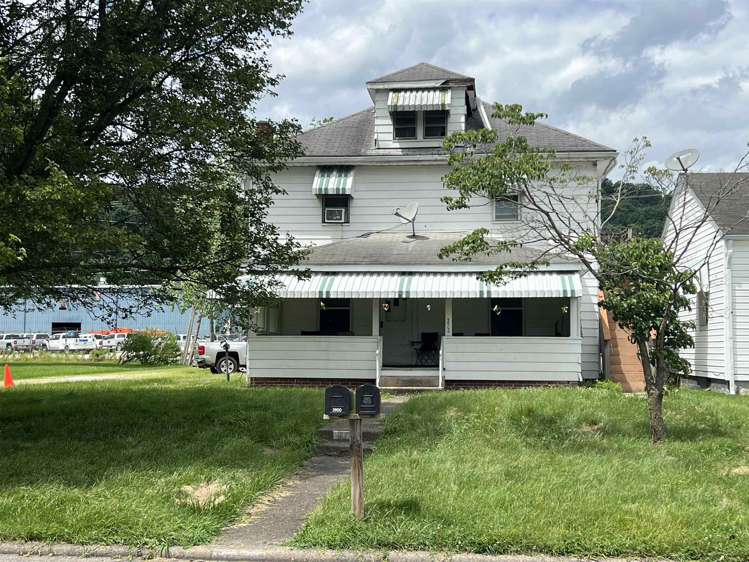 Property Photo:  3900 Crane Ave  WV 25705 