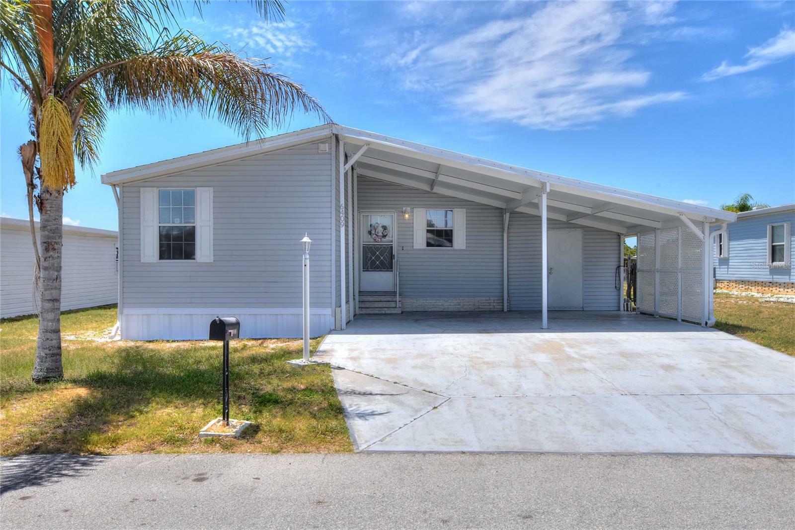 Property Photo:  6409 Lolly Bay Loop NE  FL 33881 