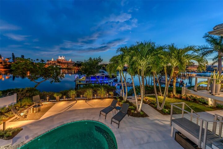 Property Photo:  2 Mangrove Point  FL 33706 