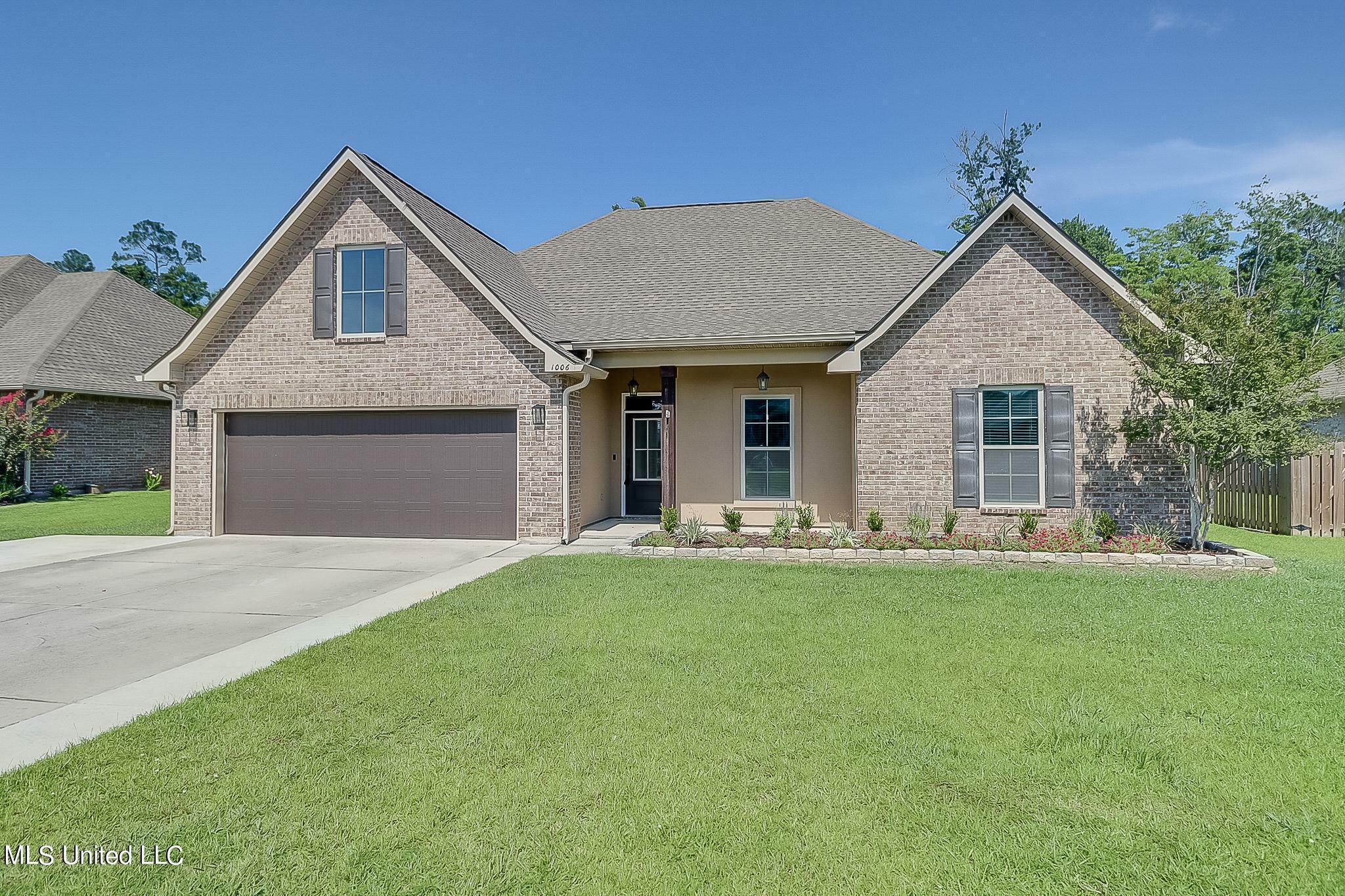 Property Photo:  1006 Castine Pointe Boulevard  MS 39560 