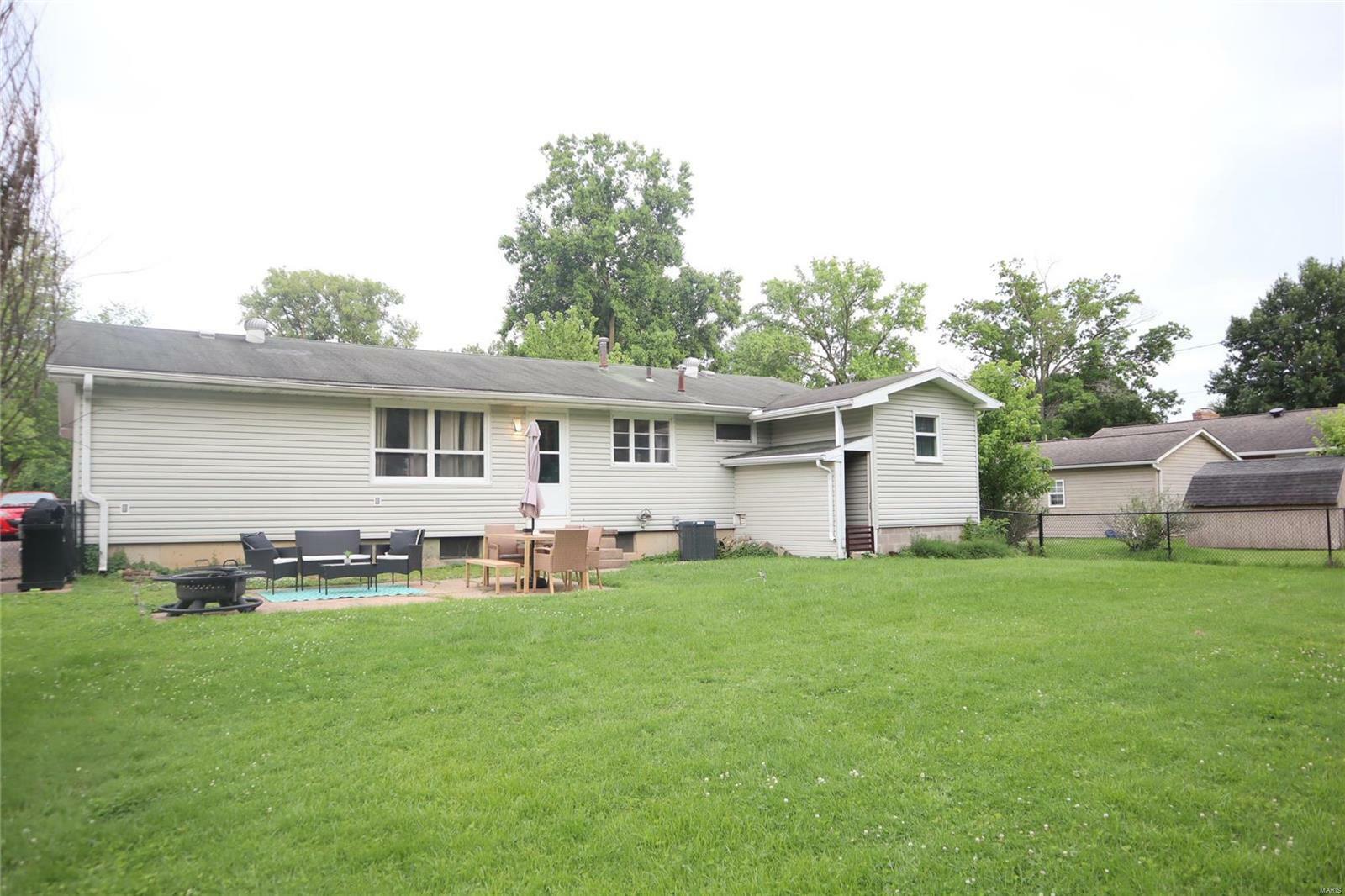 Property Photo:  1421 Howell  MO 63701 