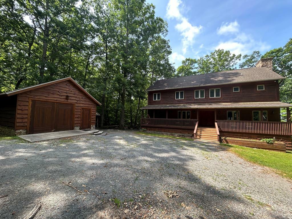 Property Photo:  300 Forest Drive  GA 30560 