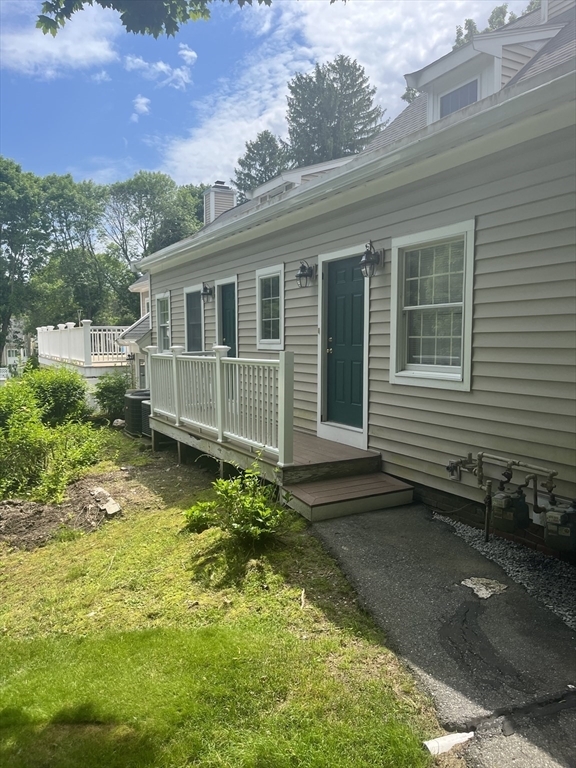 Property Photo:  796 Salisbury St. B  MA 01609 