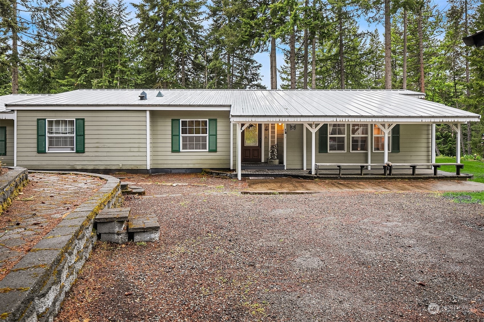 Property Photo:  81  Hawthorn Lane  WA 98925 