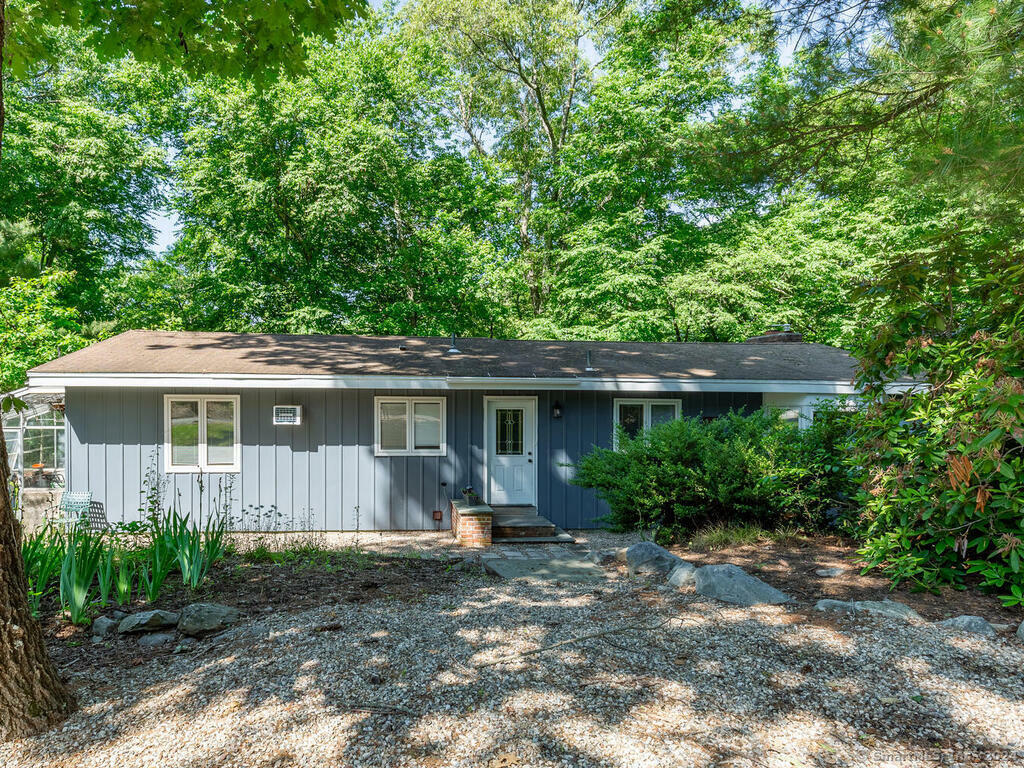 Property Photo:  493 Huckleberry Hill Road  CT 06001 