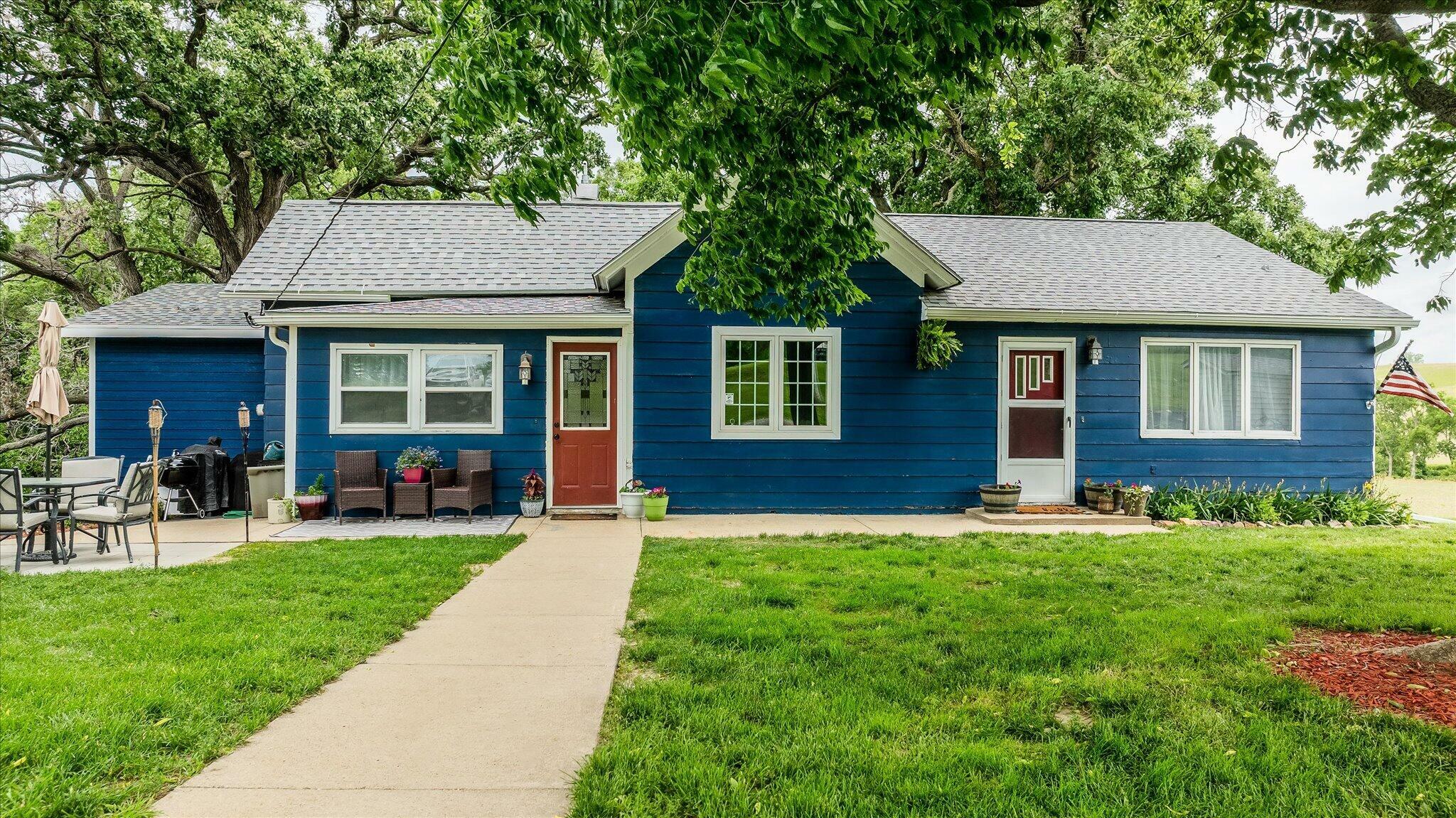 Property Photo:  37274 310  Street  IA 51558 