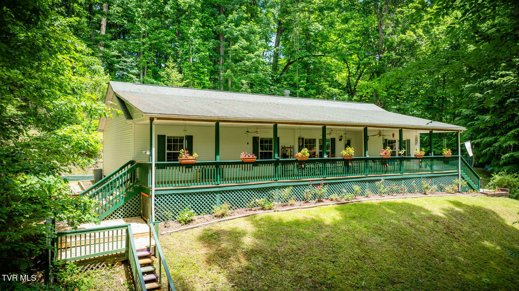 Property Photo:  427 Willow Springs Road  TN 37643 