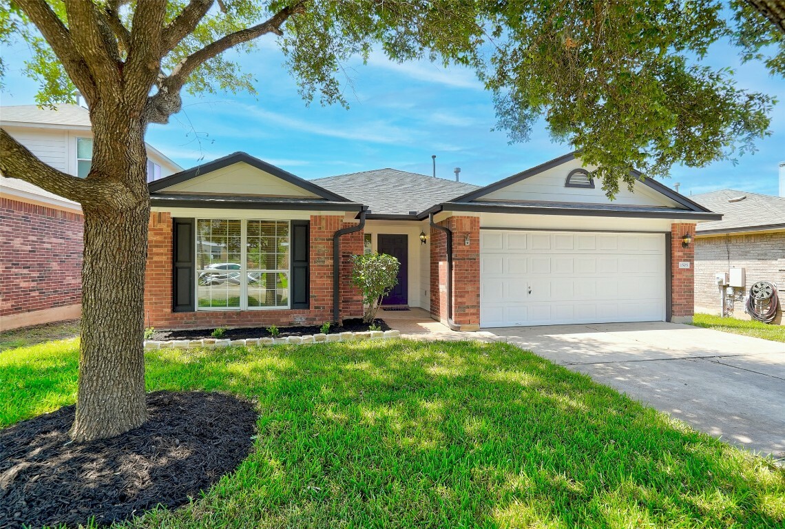 Property Photo: 1505 Ty Cobb Place TX 78665