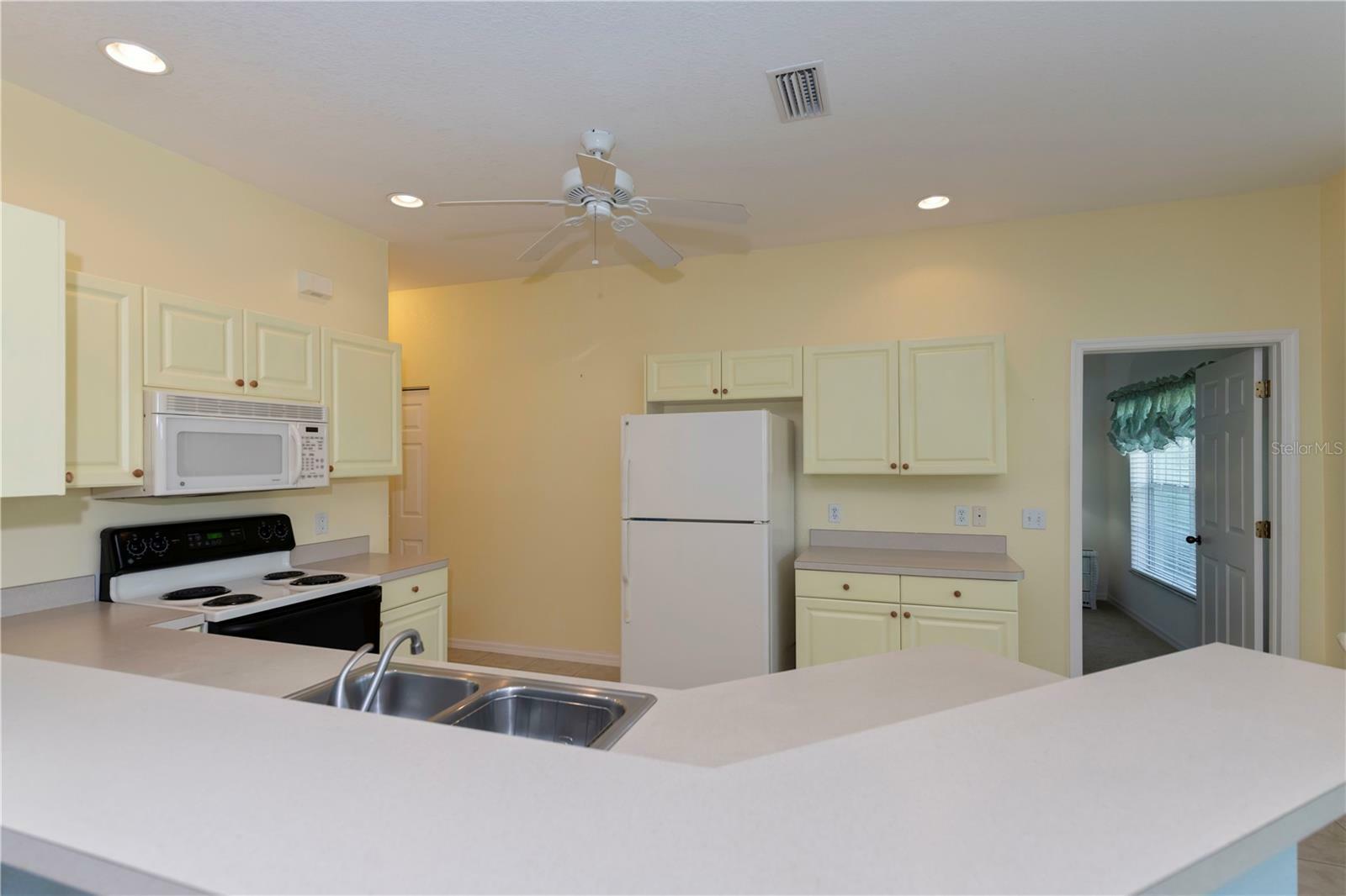 Property Photo:  25602 Heritage Lake Boulevard  FL 33983 