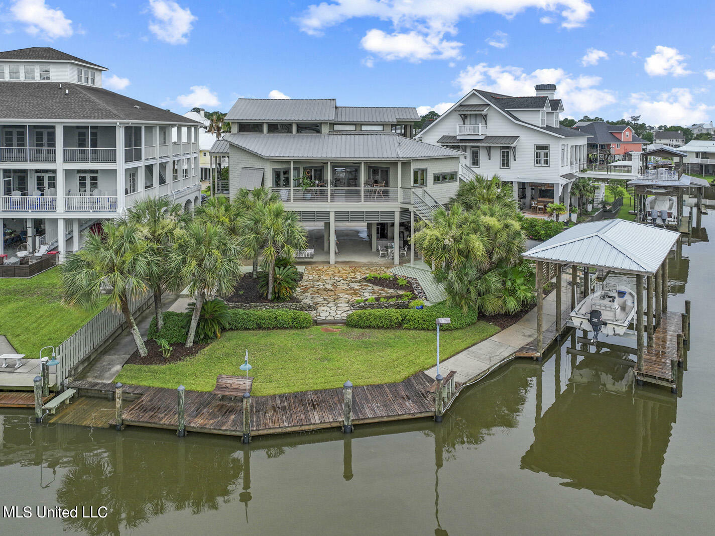 Property Photo: 108 Ashwood Drive MS 39571