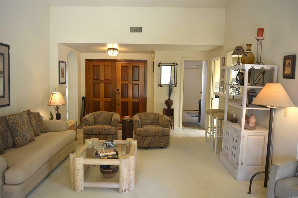 Property Photo:  202 Pointing Rock Dr #28  CA 92004 