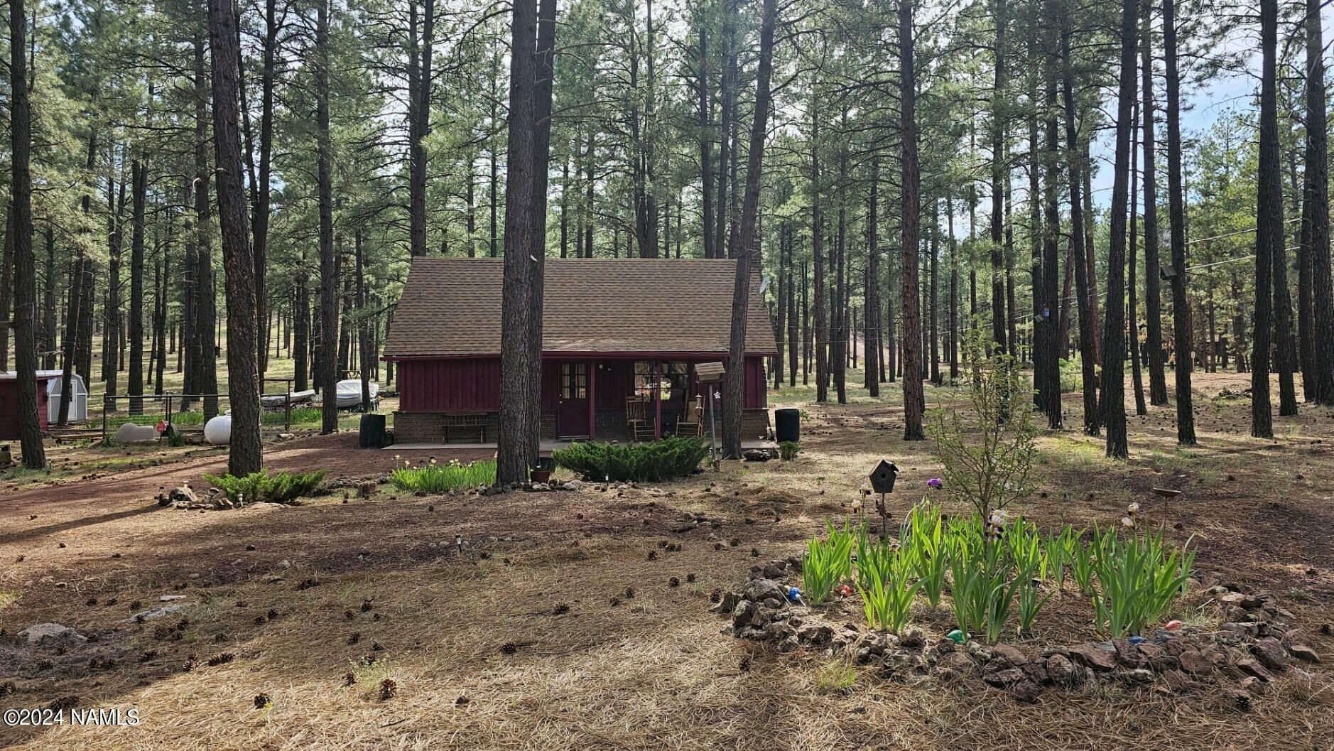 Property Photo:  950 S Friar Tuck Trail  AZ 86046 