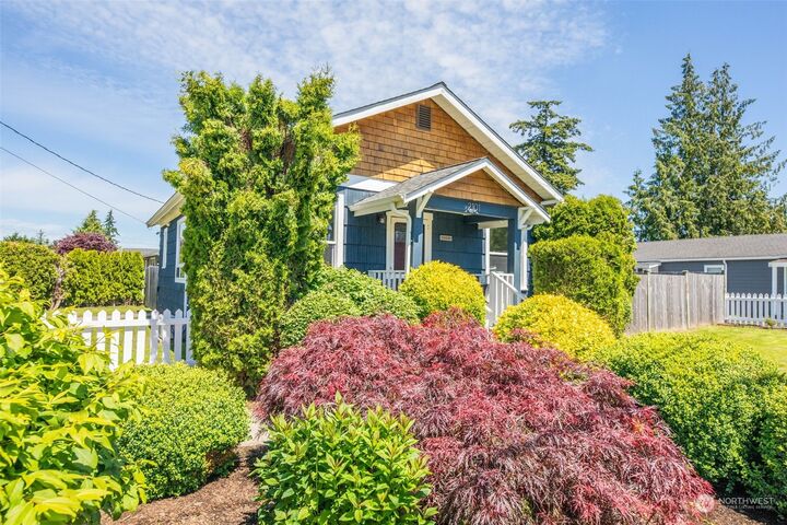 Property Photo:  2101 E Section Street  WA 98274 