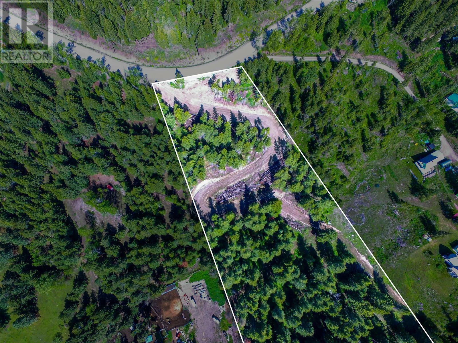 Photo de la propriété:  1833 Cardinal Creek Road  BC V1P 1J3 