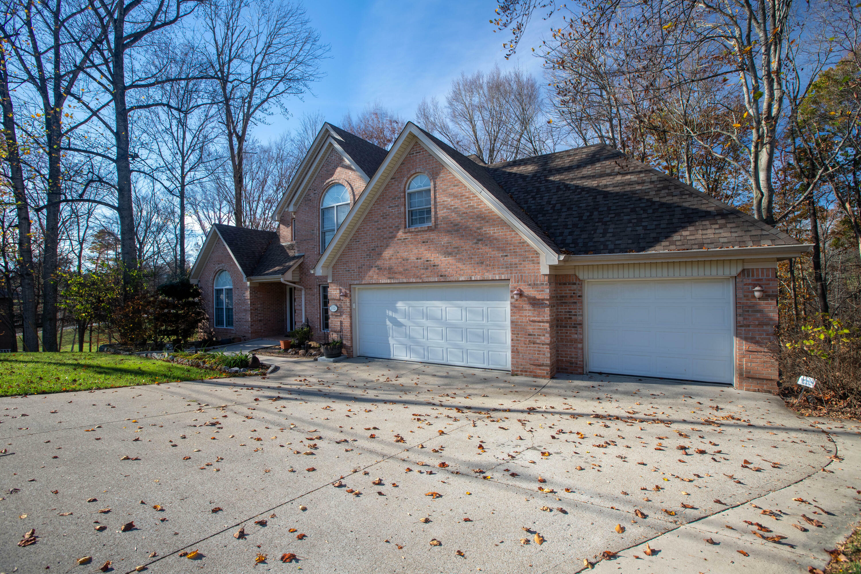 Property Photo:  3703 Heather Way  KY 42503 