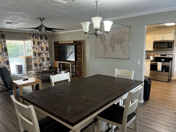 Property Photo: 2012 Keyes Lane FL 32738