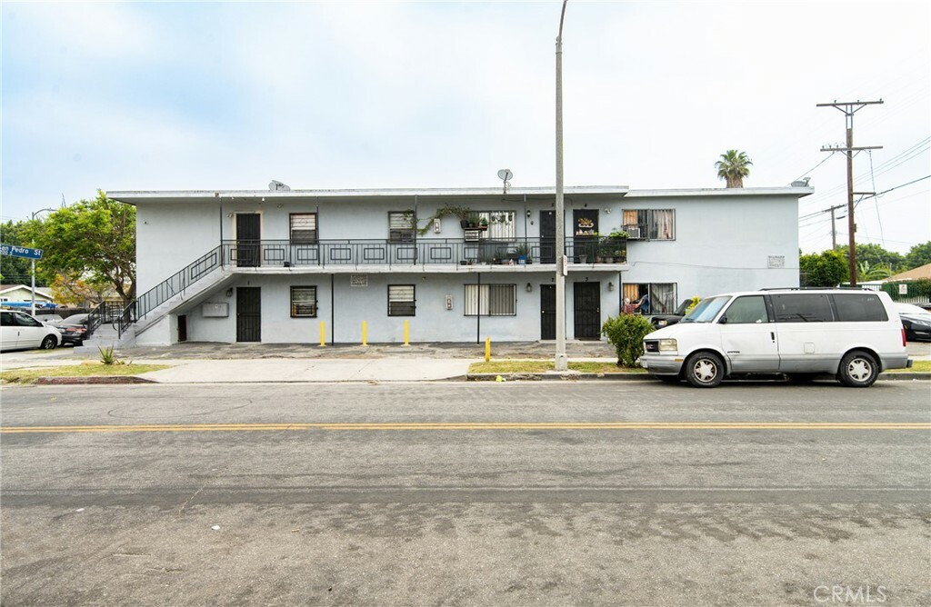 Property Photo:  9222 S San Pedro Street  CA 90003 