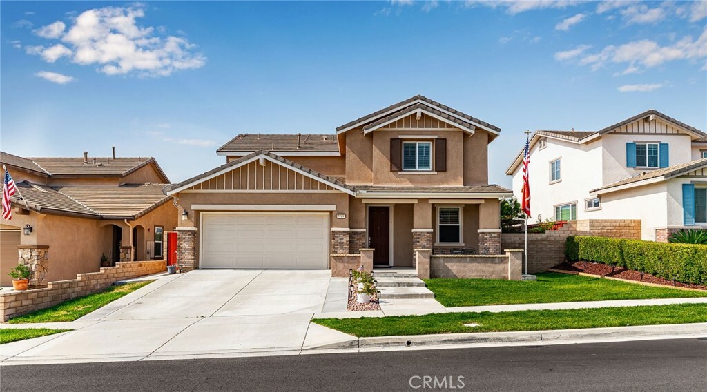 Property Photo:  3749 American Elm Road  CA 92407 