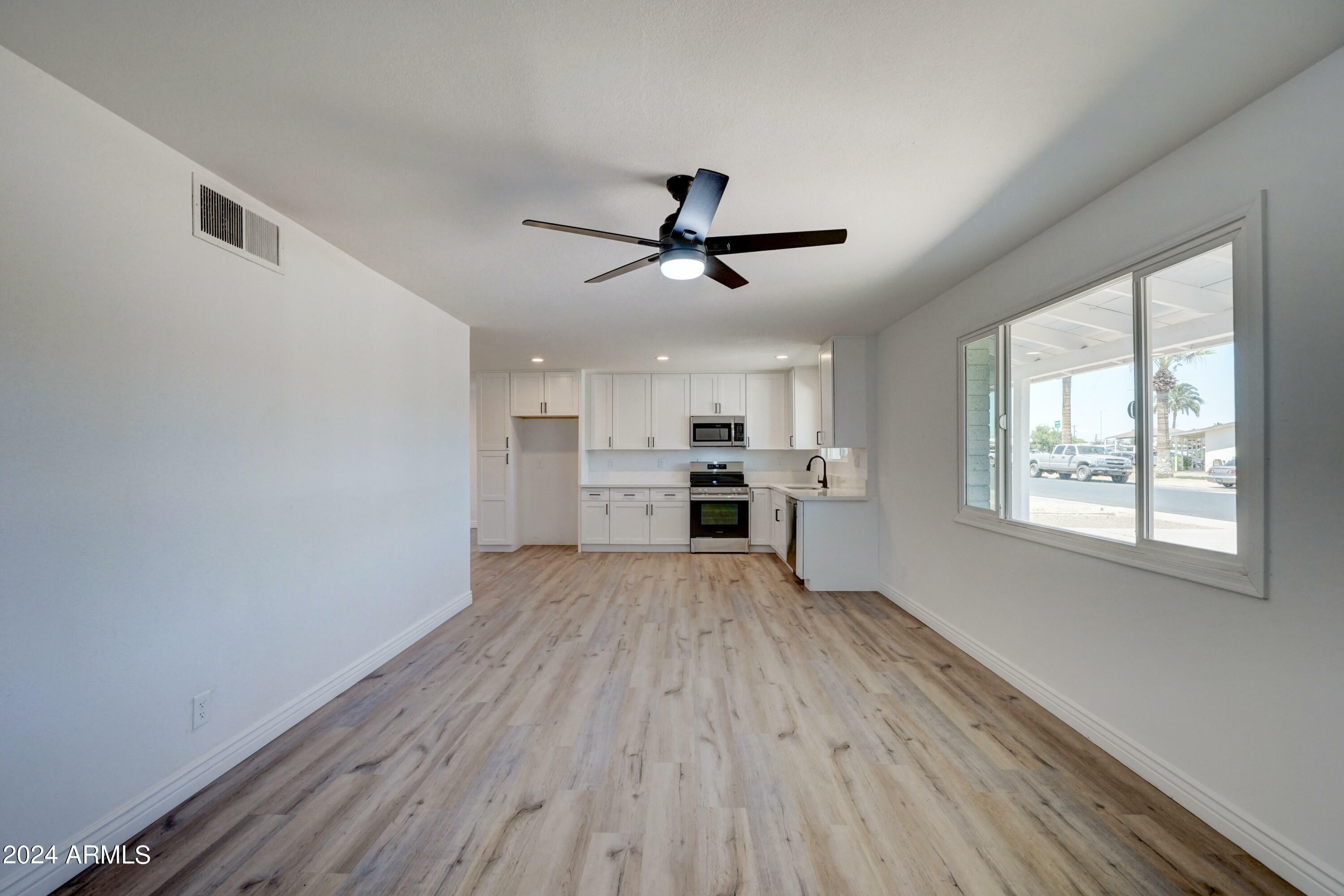 Property Photo:  632 N Saguaro Street  AZ 85201 