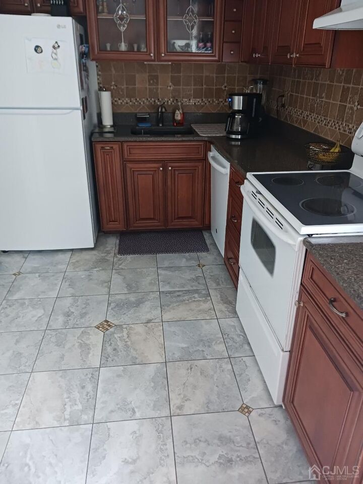 Property Photo: 7 Georgia Court D NJ 07747