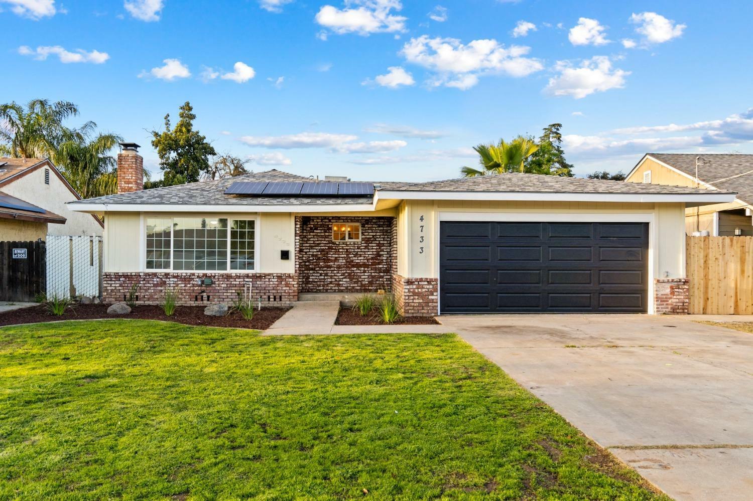 Property Photo:  4733 E McKenzie Avenue  CA 93702 